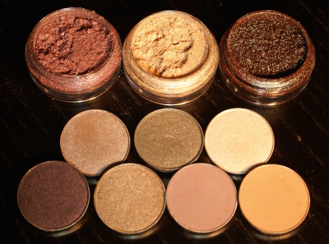 Makeup Geek Pigments in Enchanted,  Afterglow, and Insomnia. Shadows in Prom Night, Moondust, Shimma Shimma, Drama Queen, Homecoming, Unexpected, and Créme Brulee 